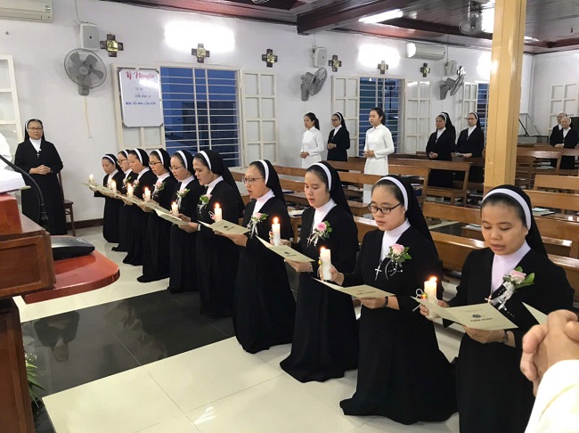 Chùm ảnh Thánh Lễ  Tuyên Khấn lại tại Cộng đoàn Trinh Vương Thanh Hải