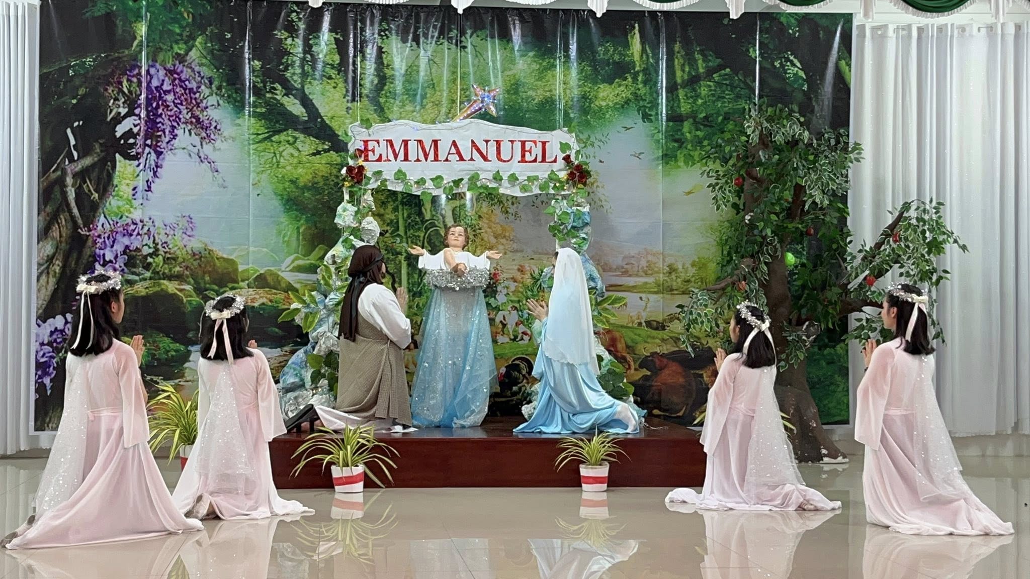 Đêm ánh sáng bừng lên