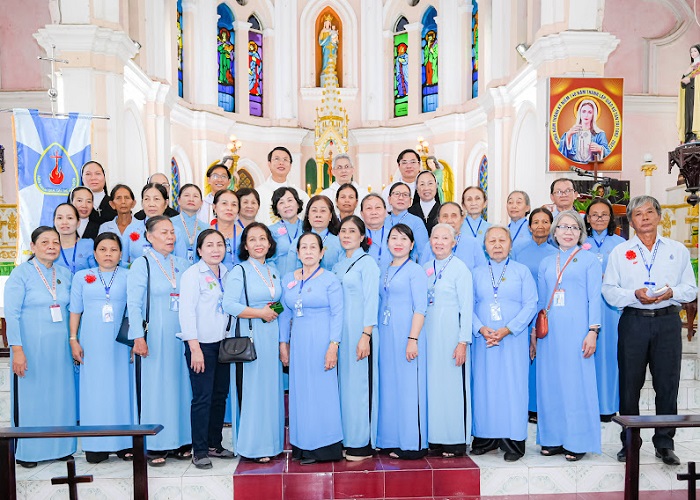 Thông tin và hình ảnh về Thánh Lễ Tạ ơn và Nghi Thức Cam kết của Anh Chị Em Phan Rang- Ninh Thuận