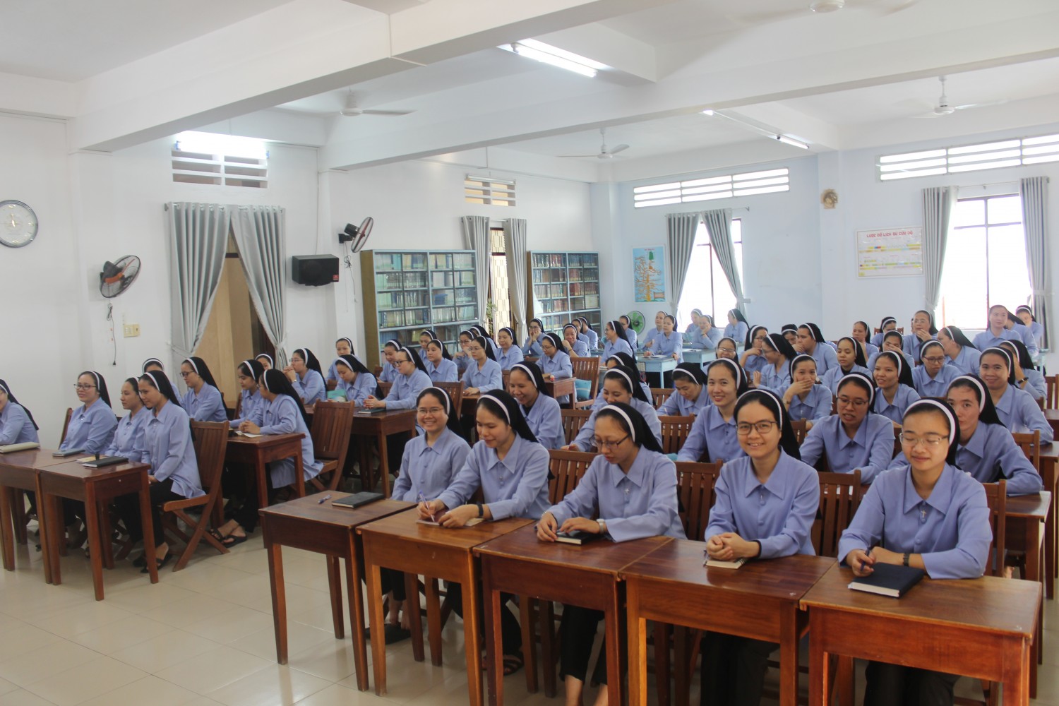 2026 01 20 hop mat hoc vien1001