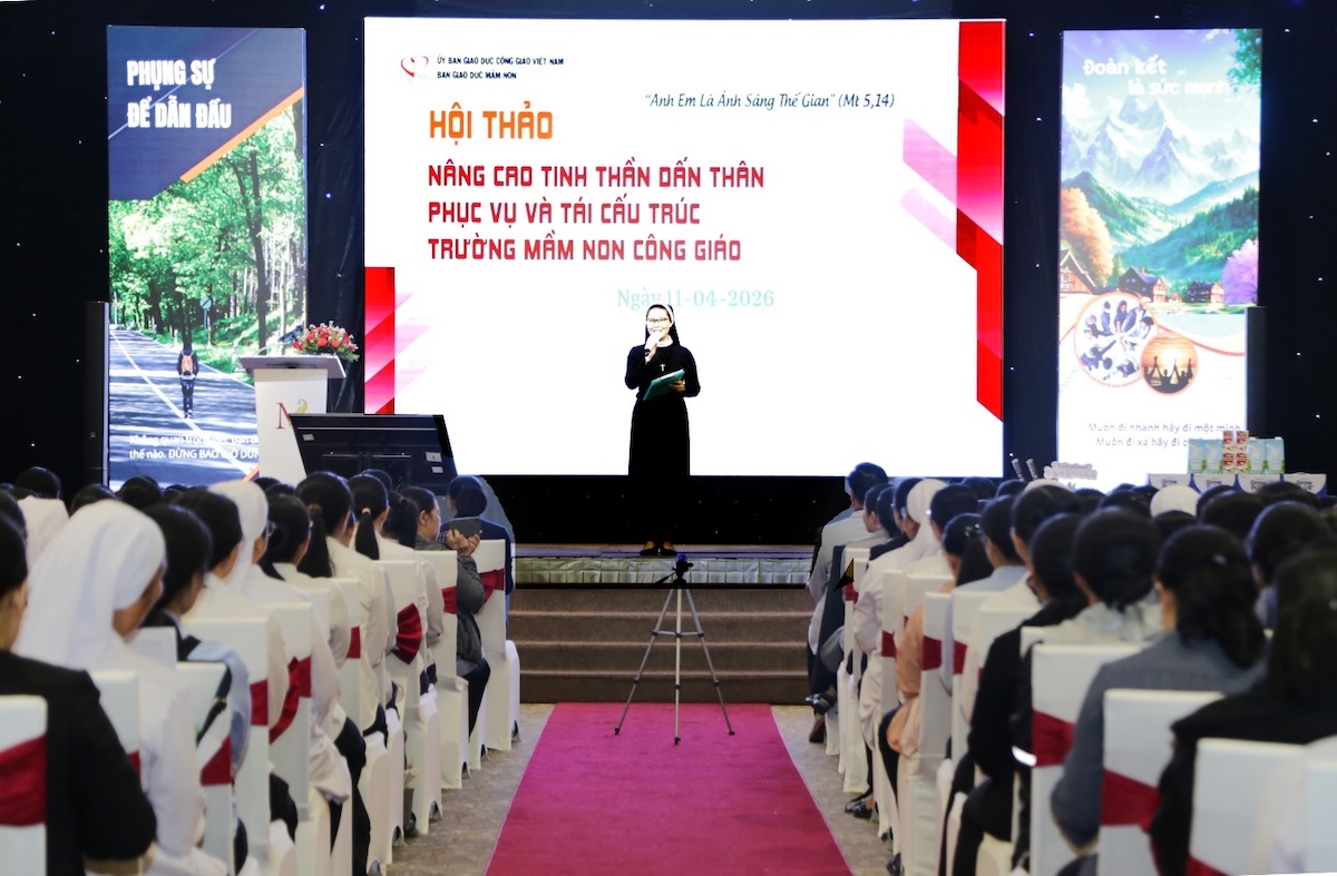 Hoi thao 2 52cf 486c b926 4e438173c9f4